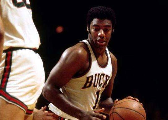 是防守端的 是防守端的